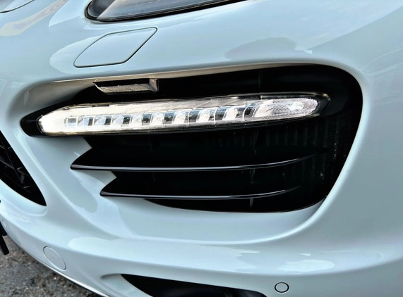 Porsche Cayenne cena 160000 przebieg: 173108, rok produkcji 2013 z Żelechów małe 172